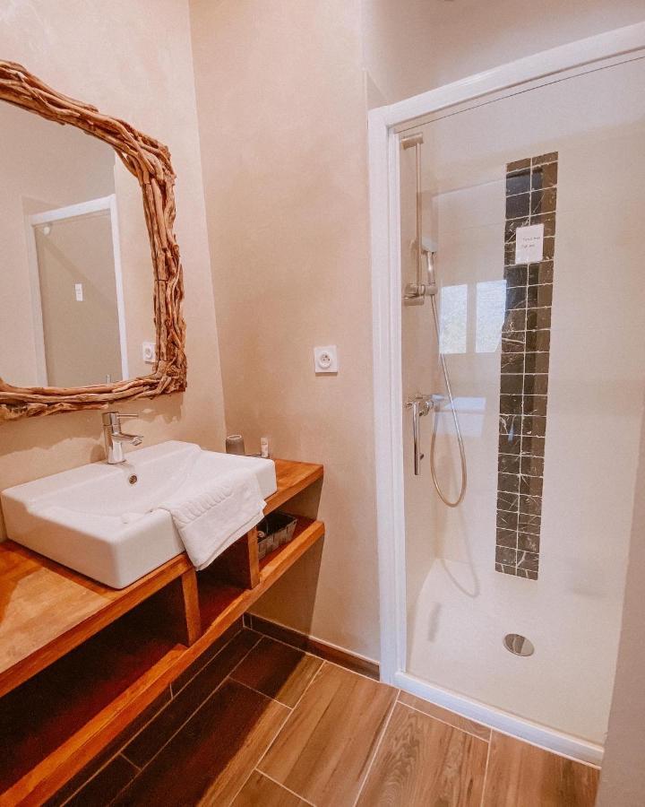 Auberge De La Foret Bonifatu Калензана Екстериор снимка