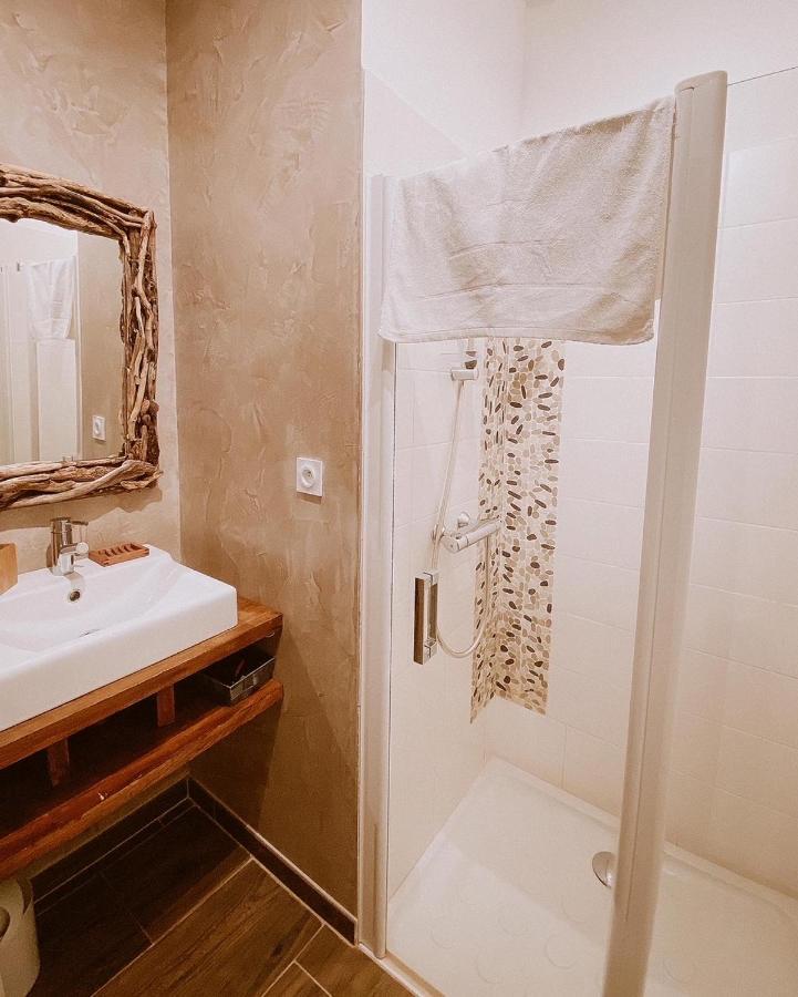 Auberge De La Foret Bonifatu Калензана Екстериор снимка